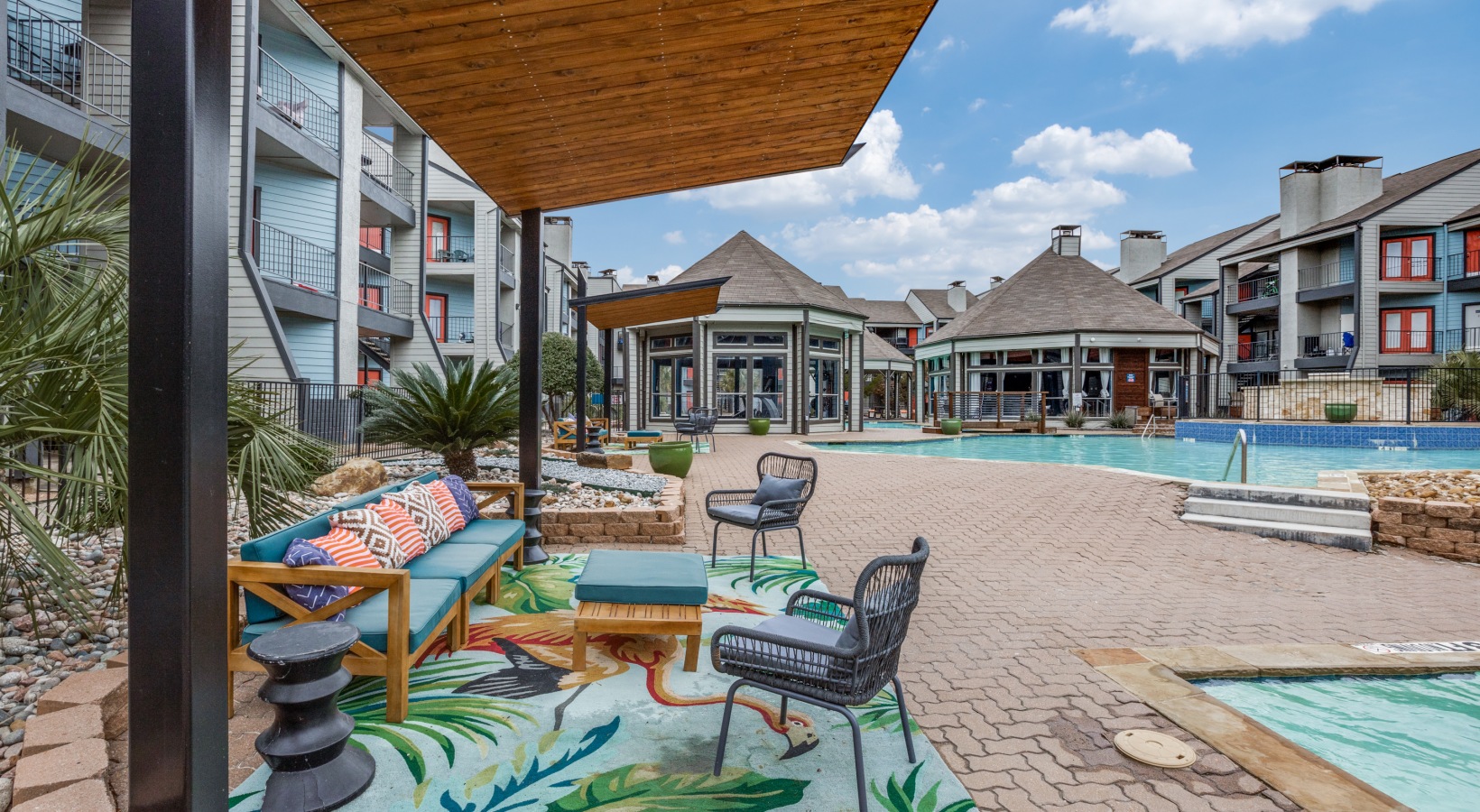 the outdoor patio area at The Felix